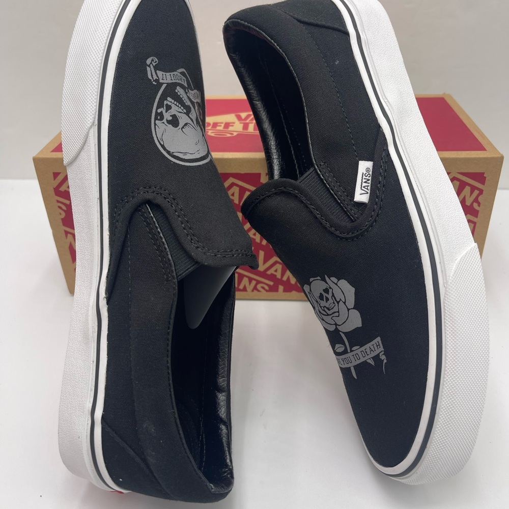 Vans Skull Men’s Classic Slip-On
Love You To Death Black/True White Sneakers - Picture 6 of 16